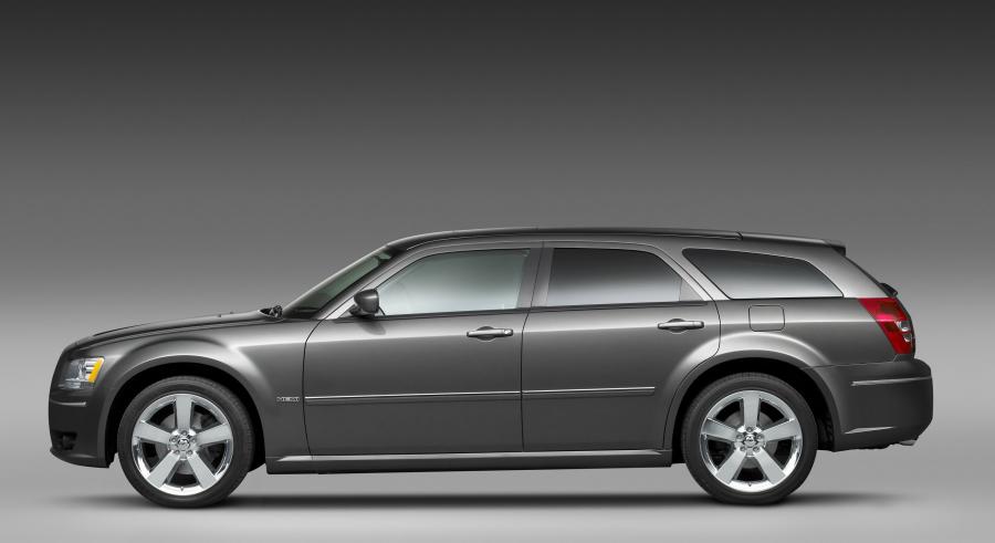  Dodge Magnum SRT8 2008 года  (фото 4 из 9)